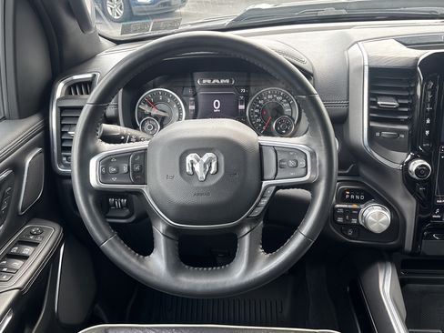 Used 2024 RAM 1500 Laramie AWD/4WD image 4