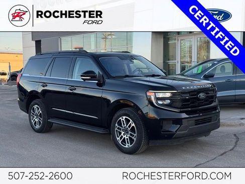 Certified 2025 Ford Expedition Active image 1