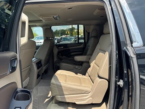 Used 2020 Chevrolet Suburban Premier RWD image 26