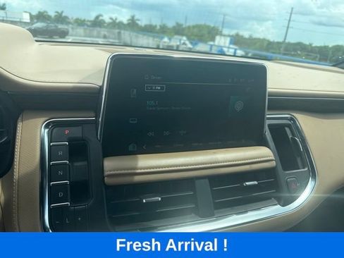 Used 2022 Chevrolet Tahoe Premier RWD image 7