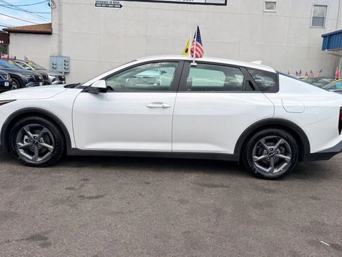 Used 2025 Kia K4 FWD image 10
