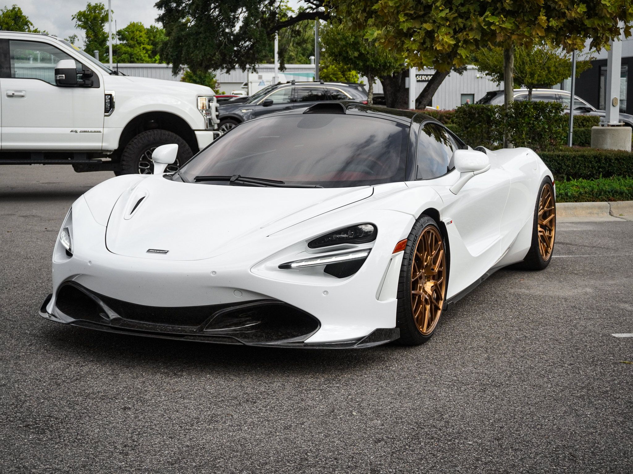 Used 2019 McLaren 720S RWD image 8