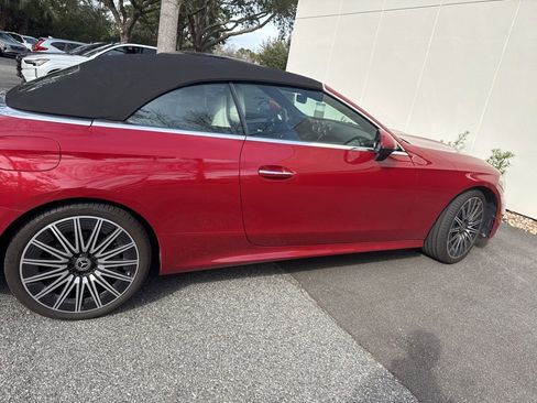 Used 2024 Mercedes-Benz CLE 300 4MATIC Cabriolet image 7