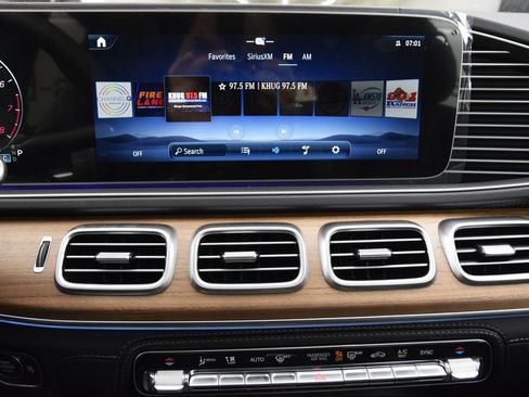 New 2025 Mercedes-Benz GLS 580 4MATIC image 28