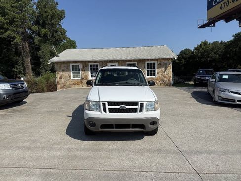 Used 2003 Ford Explorer Sport Trac XLT RWD image 2