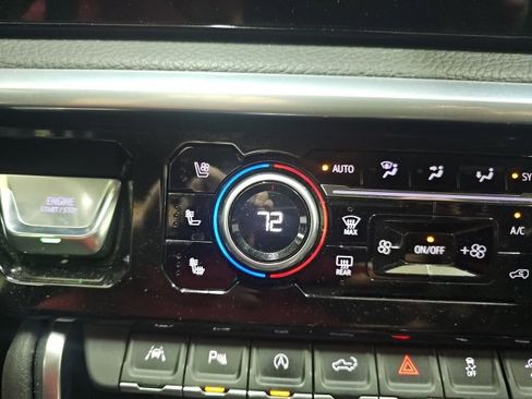 Used 2023 GMC Sierra 1500 Denali image 10