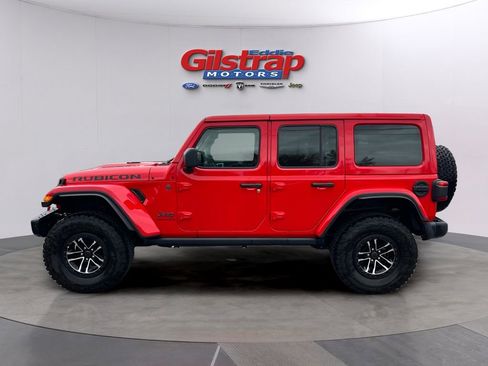 Used 2024 Jeep Wrangler Unlimited Rubicon AWD/4WD image 3