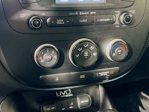 Used 2015 Kia Soul FWD image 15