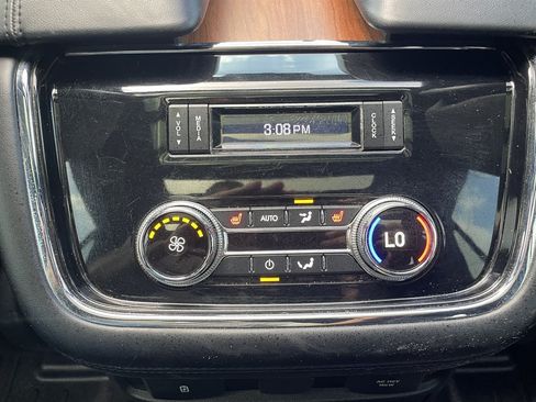 Used 2019 Lincoln Navigator L Select AWD/4WD image 30