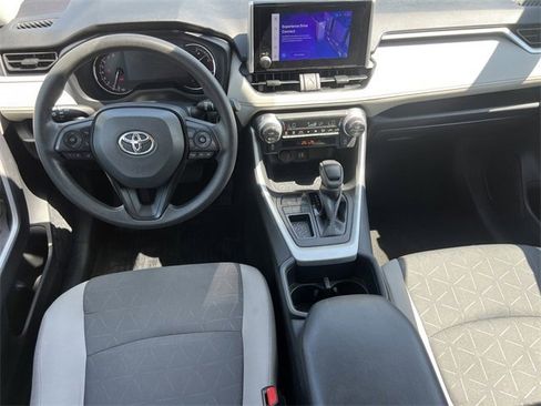 Used 2024 Toyota RAV4 XLE image 28