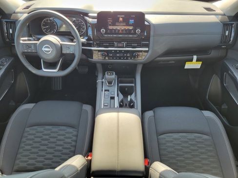 New 2025 Nissan Pathfinder SV w/ Black Appearance Package image 21