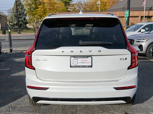 New 2026 Volvo XC90 B6 Ultra w/ Lounge Package image 8