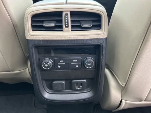 Used 2019 Buick Envision Premium image 29