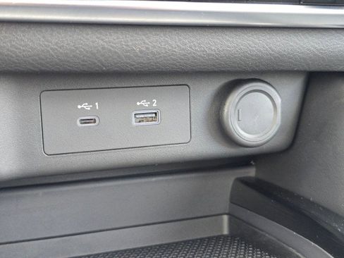 Used 2023 Nissan Rogue SL w/ SL Premium Package image 39