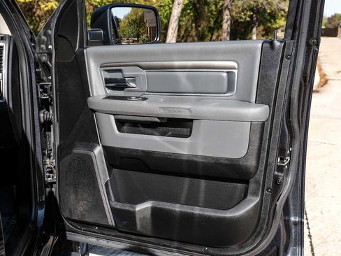 Used 2016 RAM 2500 SLT image 40