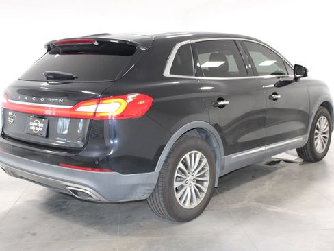 Used 2018 Lincoln MKX Select w/ Lincoln MKX Climate Package FWD image 9
