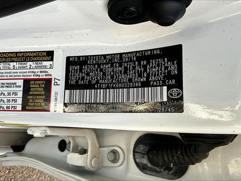 Used 2017 Toyota Camry XLE image 31