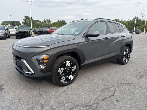 Used 2025 Hyundai Kona SEL AWD/4WD image 8