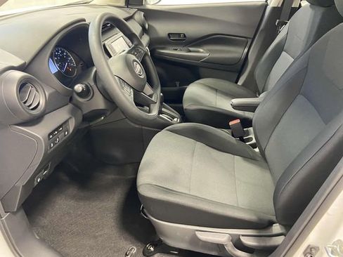 New 2025 Nissan Kicks Play S FWD image 13