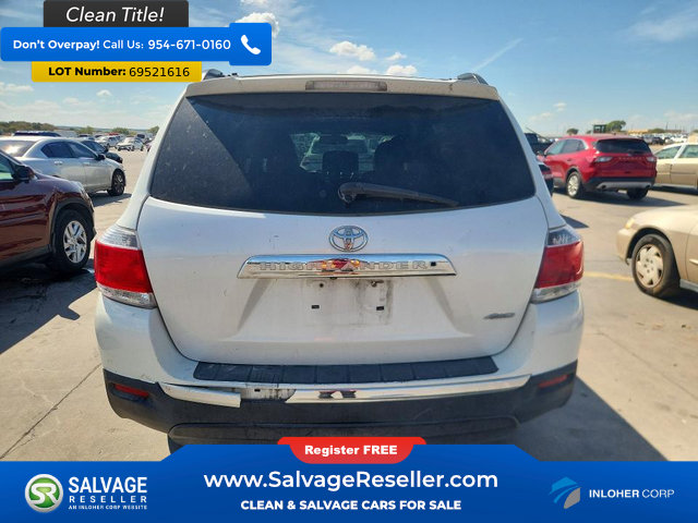 Used 2012 Toyota Highlander Limited w/ Tow Pkg AWD/4WD image 8