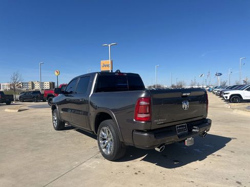 Used 2022 RAM 1500 Laramie w/ Laramie Southwest Edition image 3