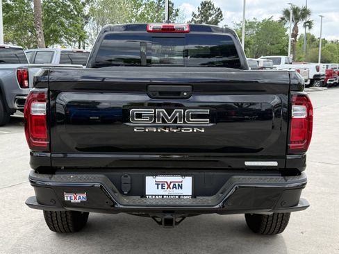 New 2026 GMC Canyon Elevation w/ Convenience Package image 6