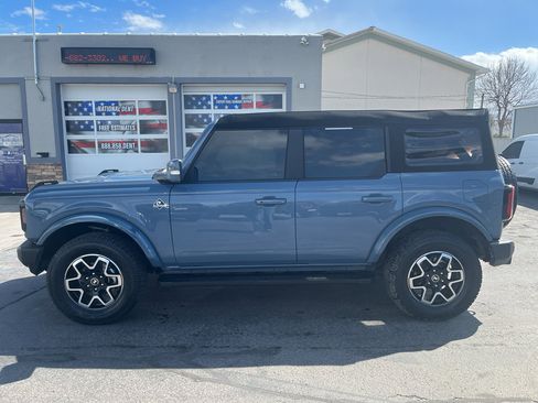 Used 2023 Ford Bronco Outer Banks AWD/4WD image 1