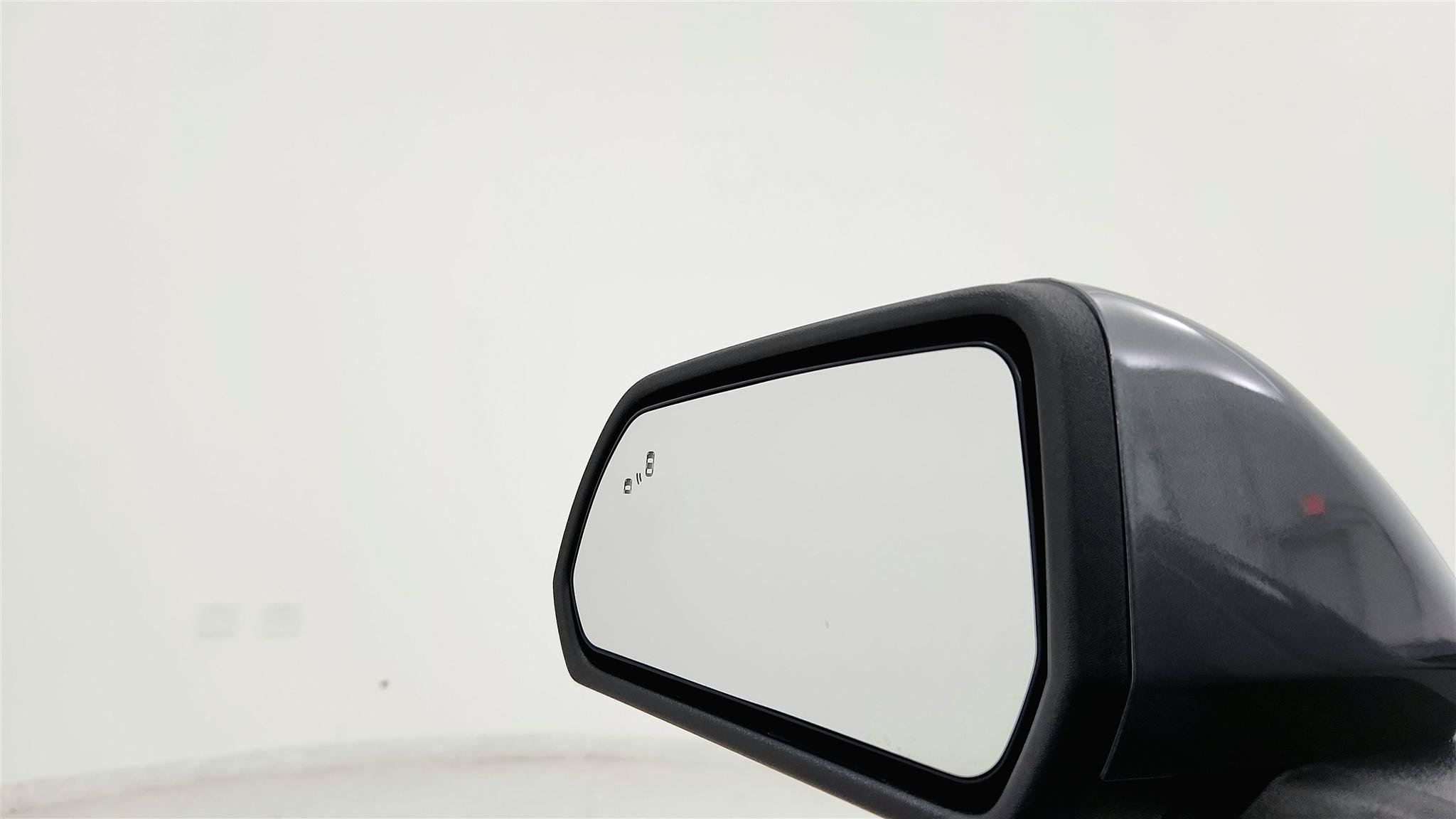 Used 2026 Ford Mustang Premium RWD image 36