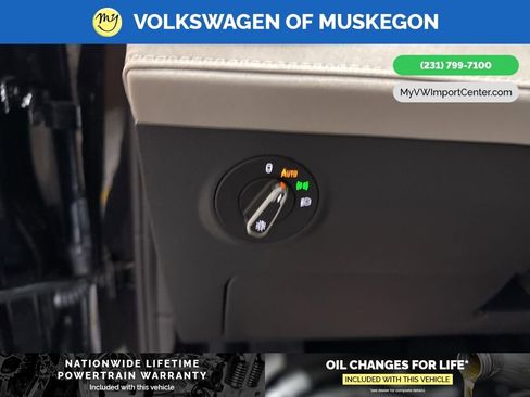 New 2026 Volkswagen Taos SE image 14