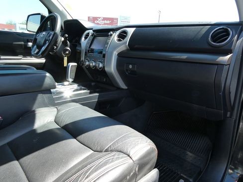 Used 2019 Toyota Tundra SR5 w/ SR5 Upgrade Package AWD/4WD image 13