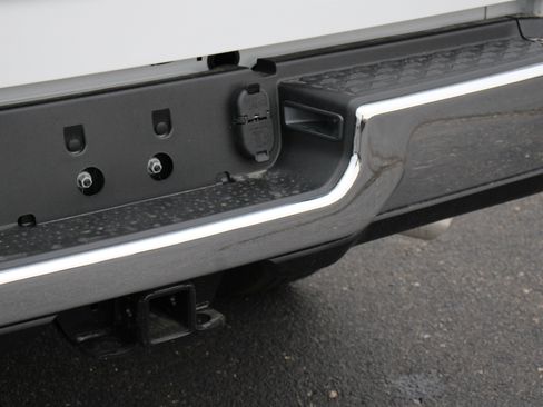 Used 2025 RAM 3500 Tradesman w/ Chrome Appearance Group image 33