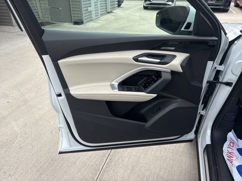 Used 2025 Audi Q5 Premium Plus w/ Premium Plus image 10