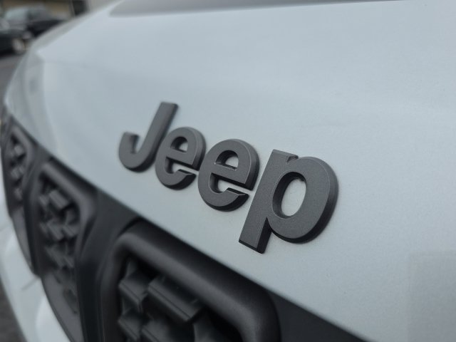 Used 2024 Jeep Compass Trailhawk w/ Trailhawk Elite Group AWD/4WD image 53