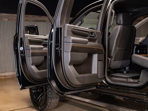 Used 2025 GMC Sierra 2500 AT4 w/ AT4 Premium Plus Package image 32