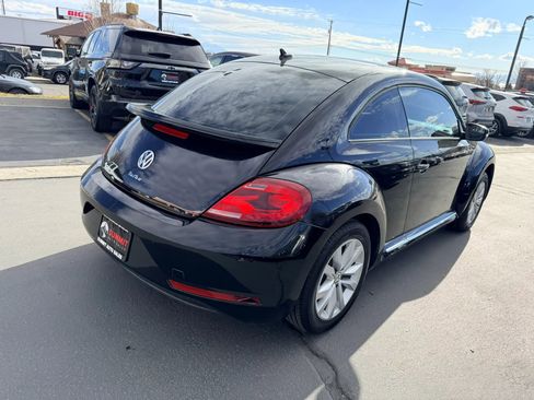 Used 2017 Volkswagen Beetle 1.8T S image 4