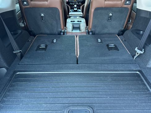 Certified 2025 Acura MDX w/Advance Package image 19