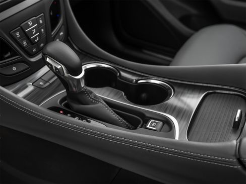 Used 2020 Buick Envision Essence FWD image 26