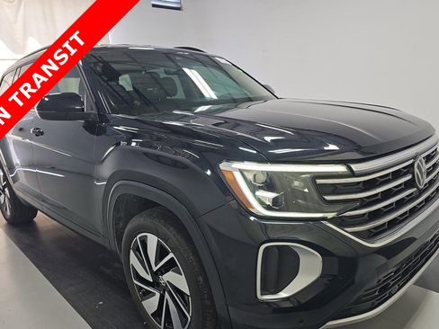 Used 2024 Volkswagen Atlas SE FWD image 3