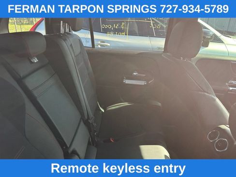 Used 2023 Mercedes-Benz GLB 250 image 6