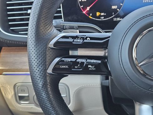 Certified 2025 Mercedes-Benz GLS 450 4MATIC image 28