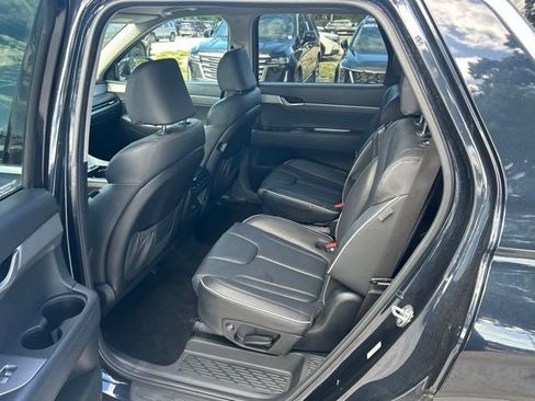 Used 2024 Hyundai Palisade SEL FWD image 6