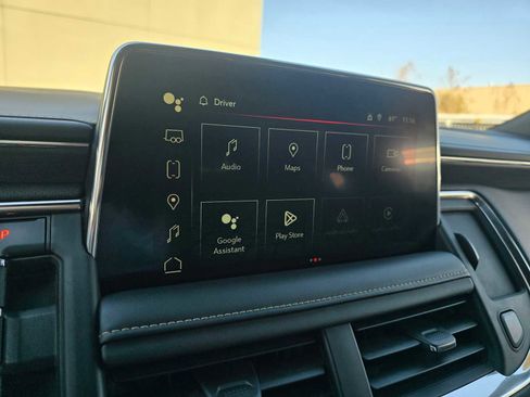 Used 2024 GMC Yukon XL SLT image 29