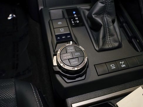 Used 2025 Toyota 4Runner TRD Off-Road Premium image 20