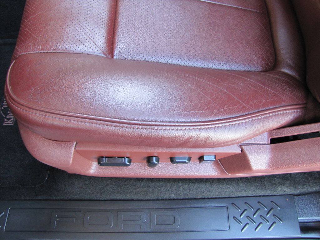 Used 2014 Ford F150 King Ranch w/ King Ranch Luxury Package AWD/4WD image 14