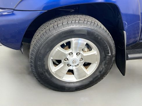 Used 2014 Toyota Tacoma PreRunner w/ TRD Sport Package image 13