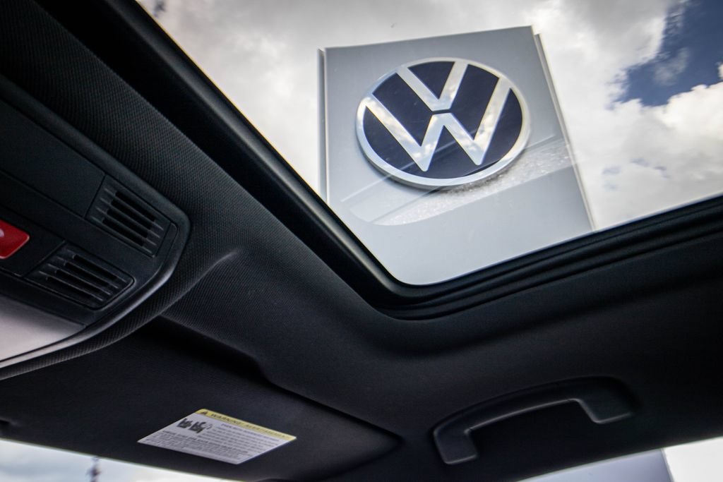 Certified 2024 Volkswagen Tiguan SE R-Line FWD image 45