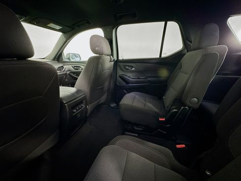 Used 2023 Chevrolet Traverse LT FWD image 41