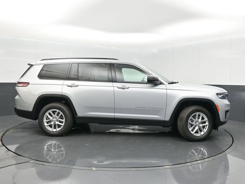New 2026 Jeep Grand Cherokee L Laredo AWD/4WD image 8
