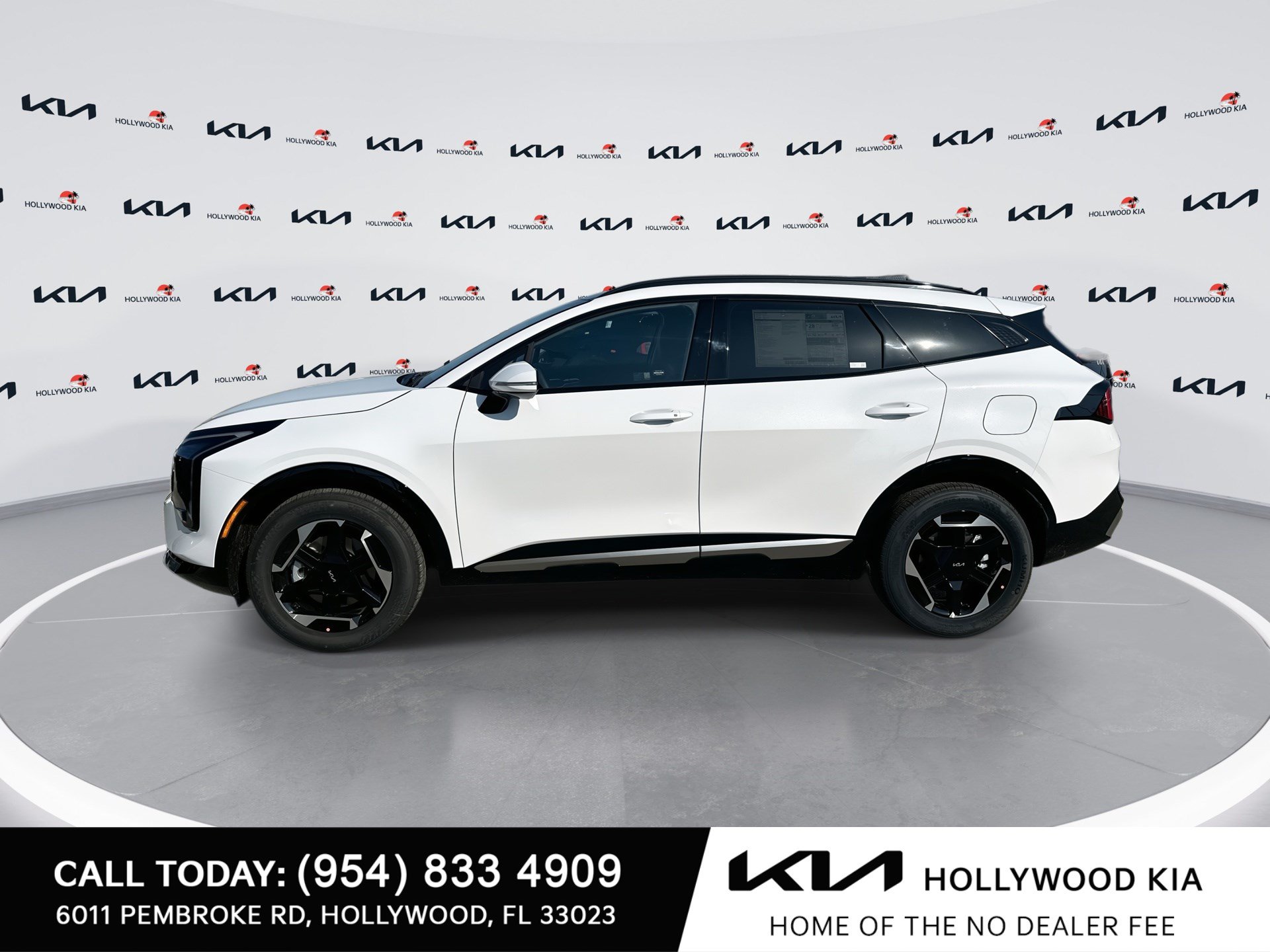New 2026 Kia Sportage SX FWD image 5
