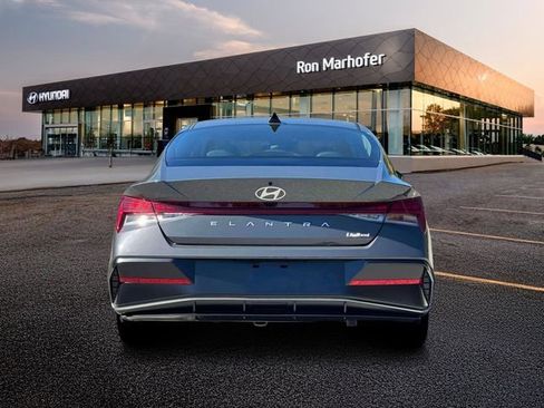 New 2026 Hyundai Elantra Limited FWD image 9